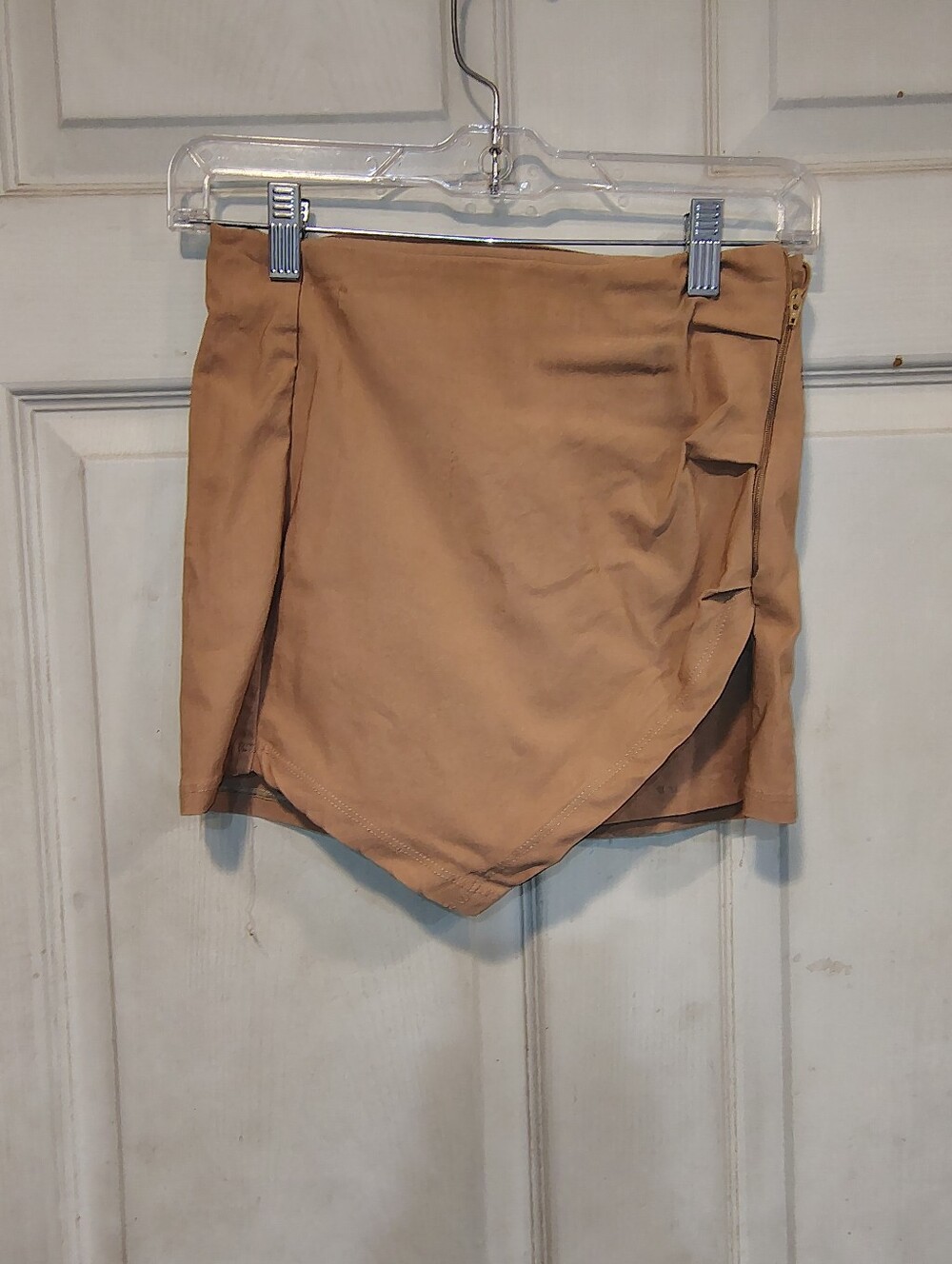 Amara Courbe Tan Skort